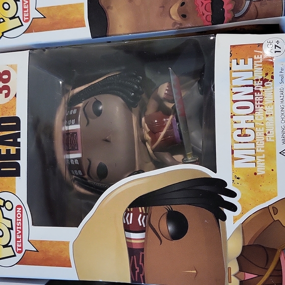 Funko Walking Dead Michonne and Michonne's Pets 1 and Pet 2 - Picture 4 of 8